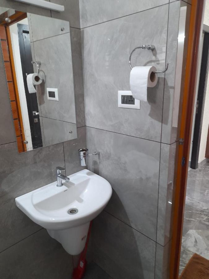 Milestone Inn Sultan Bathery Dış mekan fotoğraf