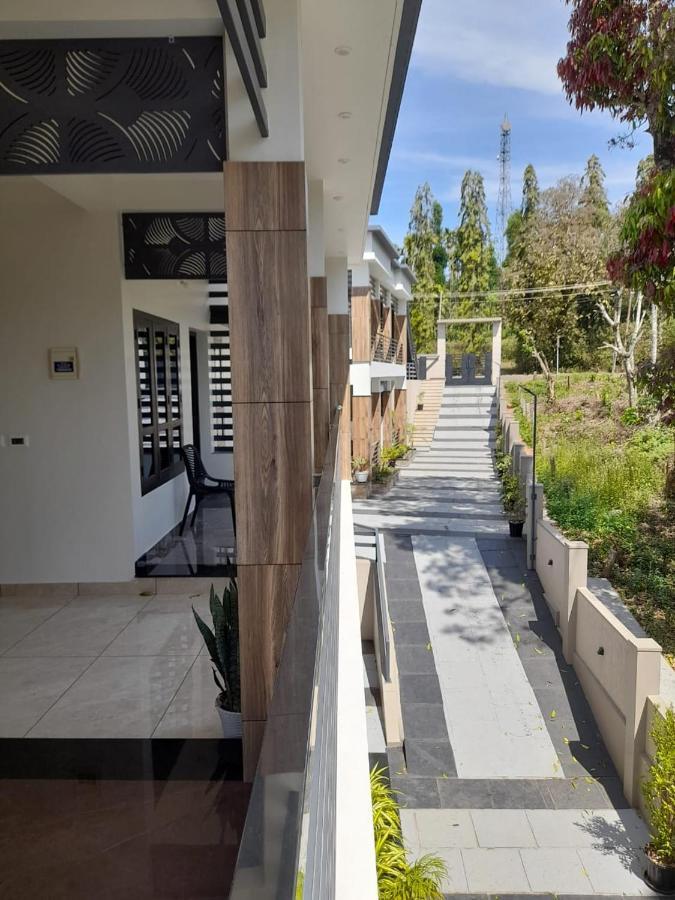 Milestone Inn Sultan Bathery Dış mekan fotoğraf